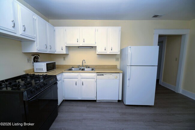 Photo - 226 W Burnett Ave Unit B