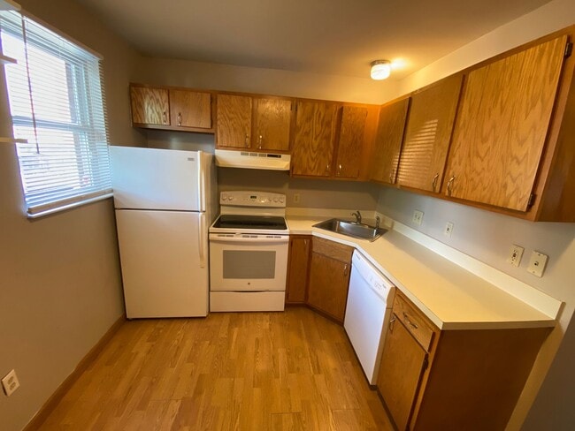 Photo - W Norwich Ave 32-34 GW2 Unit 34