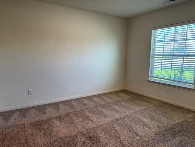 Photo - 313 Cres Park Dr