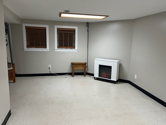 Photo - 4818 N Moody Ave Unit Garden