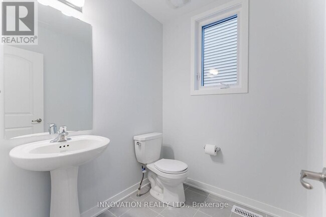 Photo - 484 Patrick St