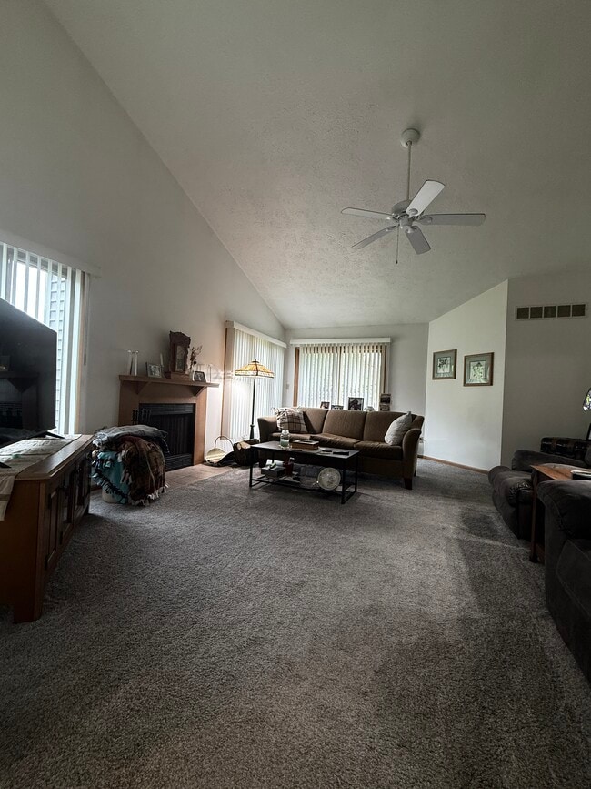 Photo - 202 Kirkstone Pl