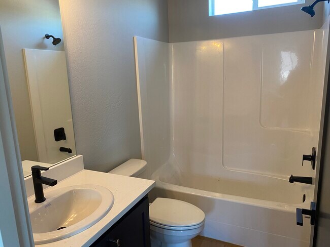 Photo - 314 Lithia Ave