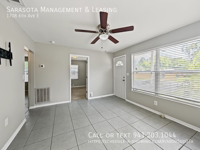 Photo - 1708 6th Ave E