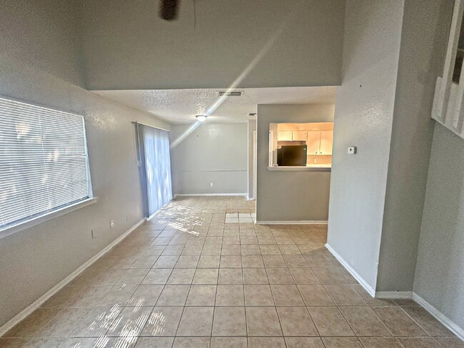 7504 Oak Chase