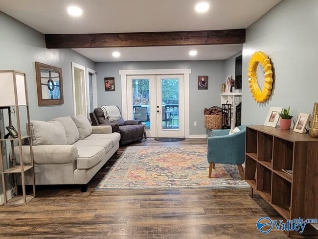 Photo - 4728 Panorama Dr SE