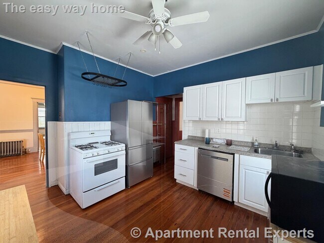 Building Photo - 27 Gilman Terrace Unit #1