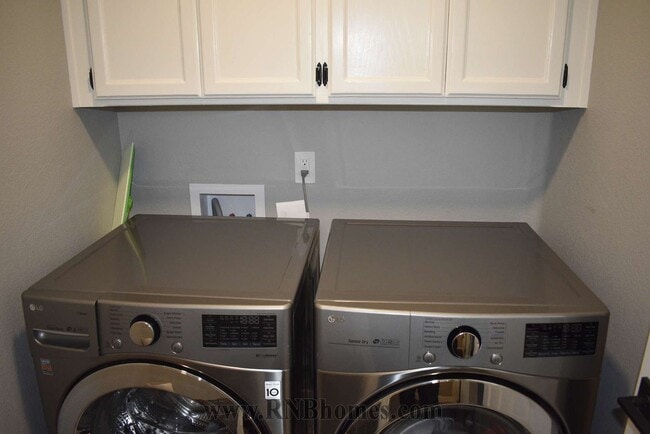 Photo - 606 13th St