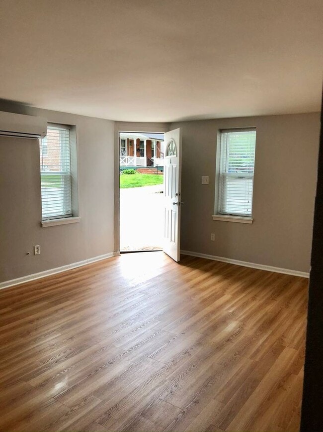 Photo - 418 N Darlington St Unidad A