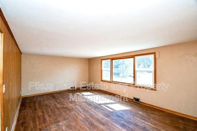 Photo - 119 7th St NW Unit 1