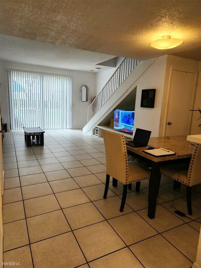 Photo - 2 br, 2.5 bath Townhome - 1050 Sorrento Dr...