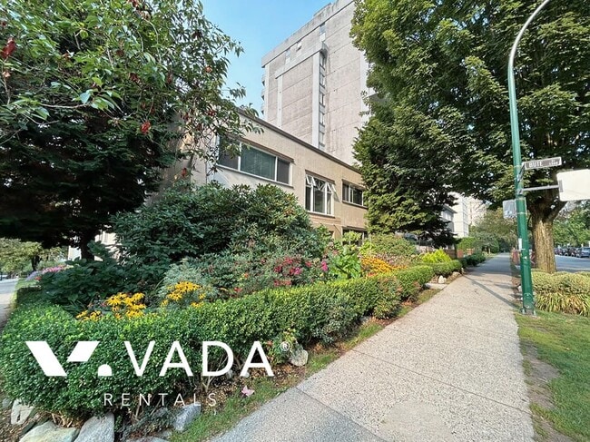 Building Photo - Valcrest Manor West End 1 Bed Apartment Re... Unit 7