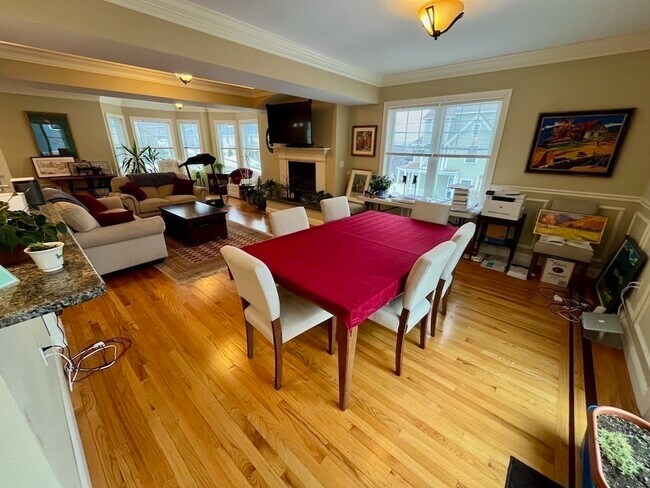 Photo - 122 Forest St