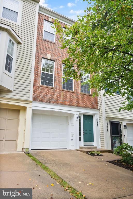 Building Photo - 12527 Heykens Ln