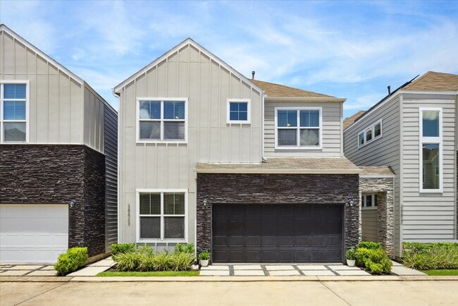 Building Photo - 8806 Hollister Pine Ct