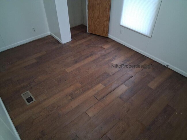 Photo - 5628 Aenon Ln