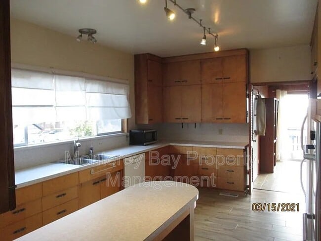 Photo - 650 Hawthorne St