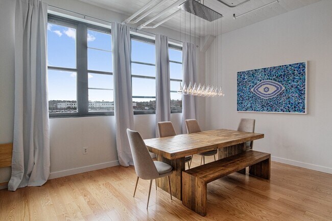 Photo - 437 D St Unit 2C