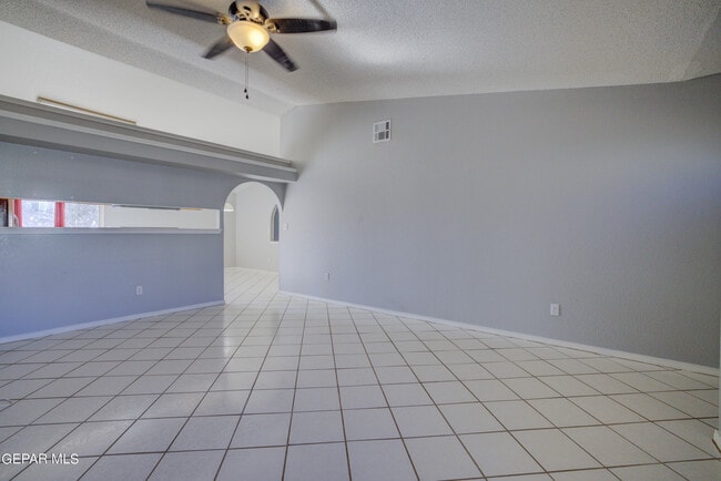 Photo - 3404 Rosinie Rose Pl