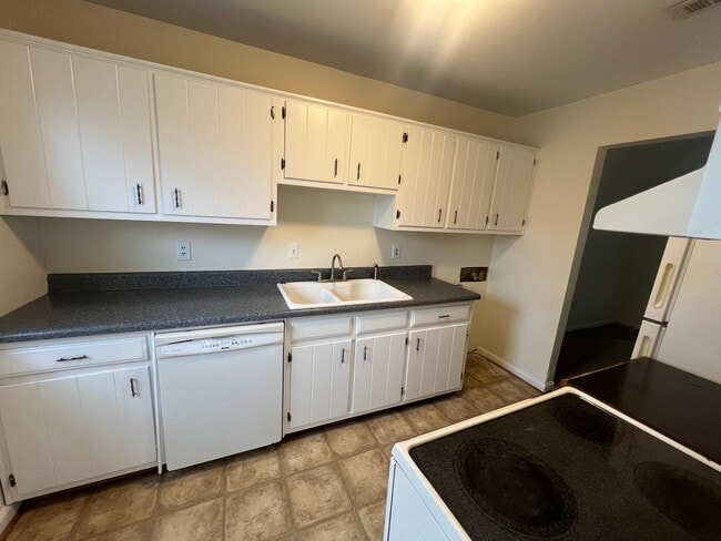 Photo - 934 Maryland Ave