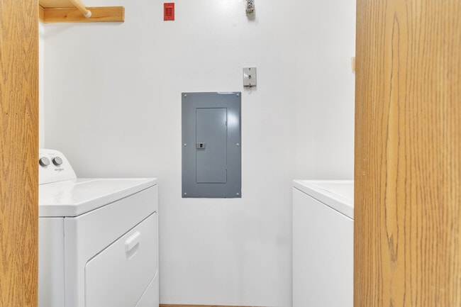 Bear Arbor Apartments