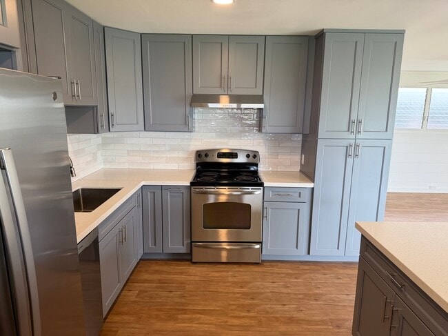 Photo - 45-005 Malulani St