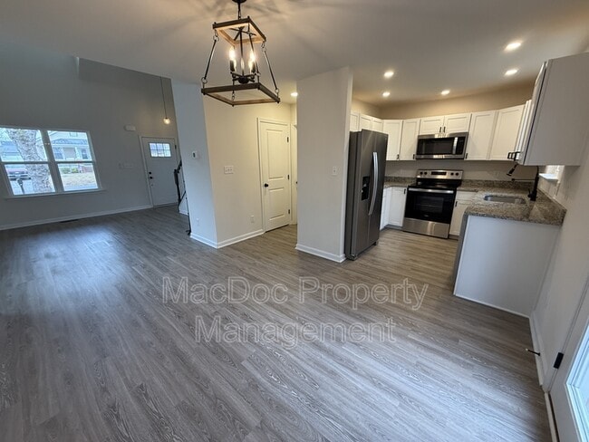 Photo - 105 Hillcrest Dr