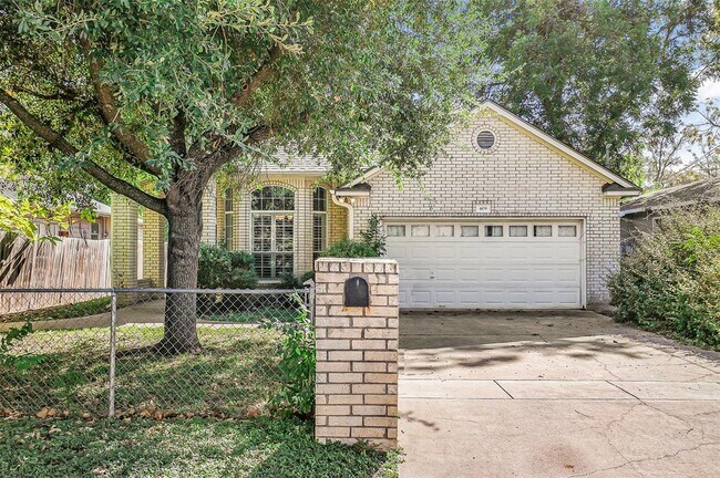 409 E Austin Ave