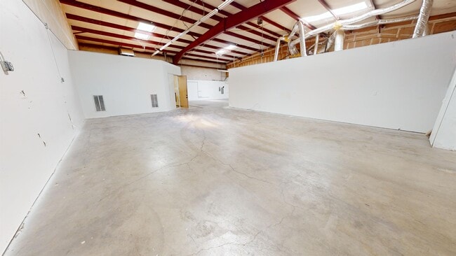 Photo - 6200 Stainless Way Unit B