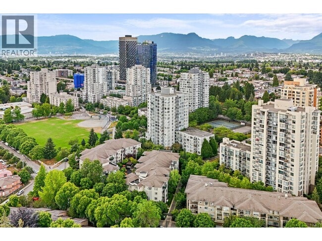 Photo - 3520 Crowley Dr Unit 1409