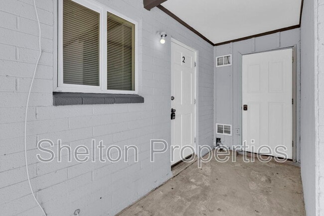 Photo - 6022 S 3rd St Unidad Apt 2