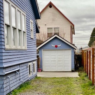 Garage and on site parking - 1727 NW 63rd St