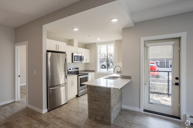 2BR, 2BA - 919SF - Kitchen - Emerald Hills Landing