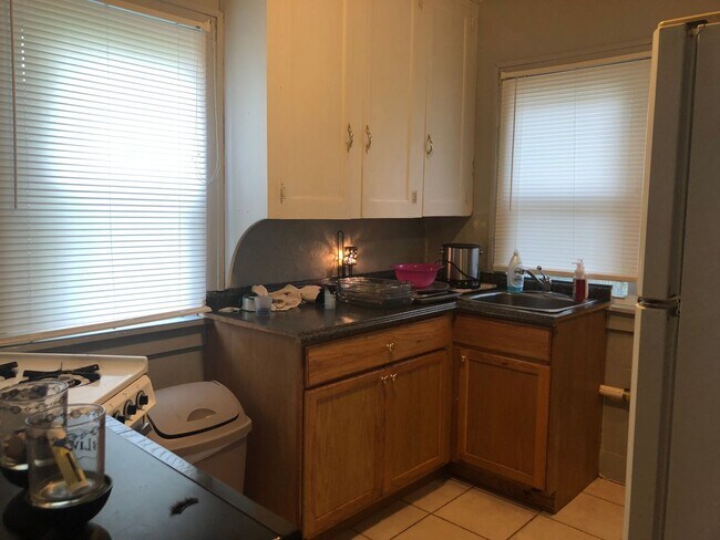 Photo - 524 Adrian St