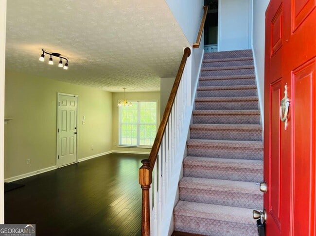 Photo - 72 Canterbury Dr