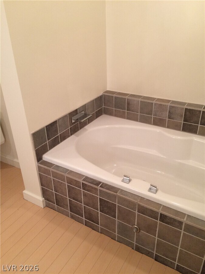 Photo - 200 Hoover Ave Unidad 1910