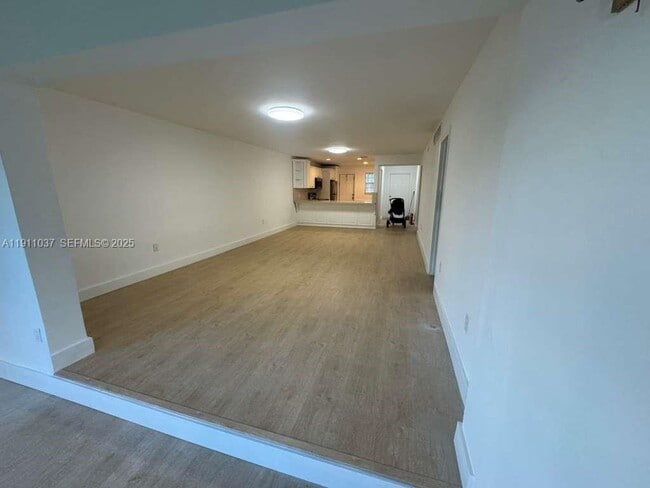 Photo - 1550 NE 191st St Unit 310