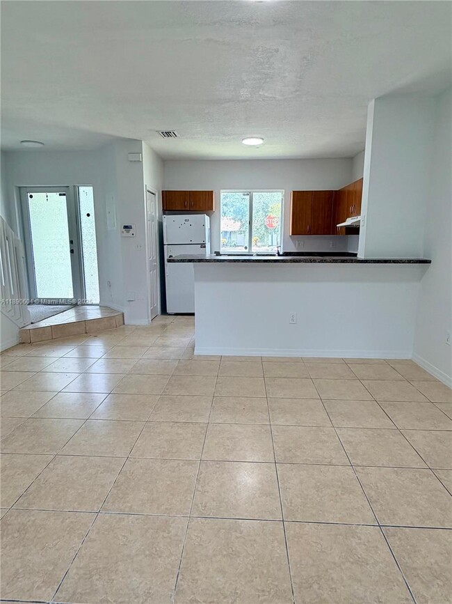 Photo - 20421 NW 15th Ave