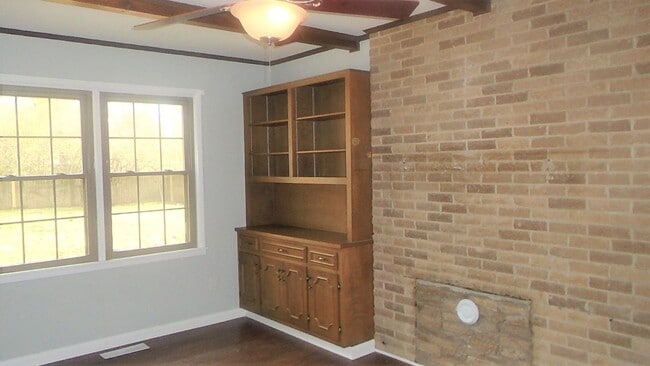 Photo - 3 Bedroom 2 Bathroom Home