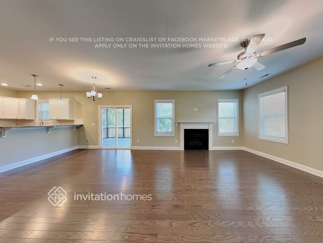 Photo - 377 Hawkesburg Dr