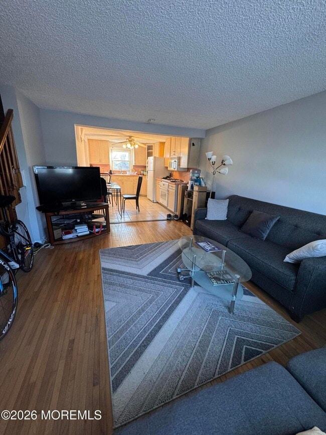 Photo - 30 Howland Ave