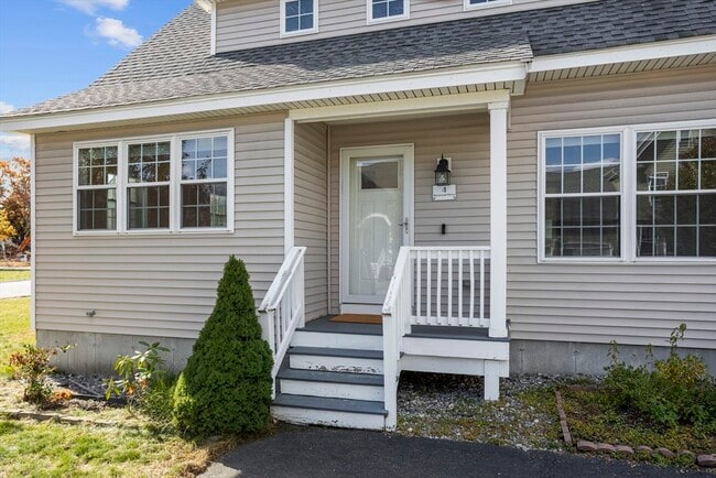 Photo - 4 Boxwood Dr