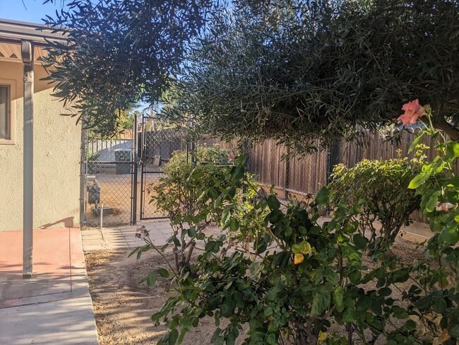 Photo - 3161 W Swift Ave