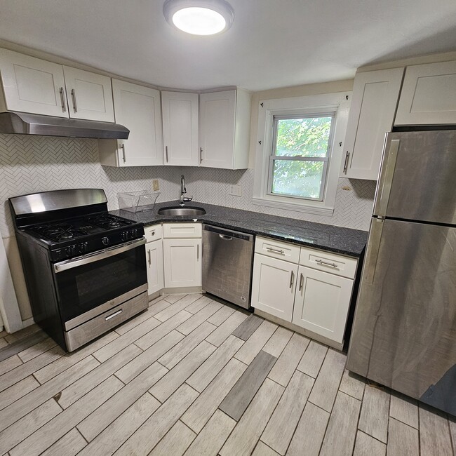 Photo - 66 Pleasant St
