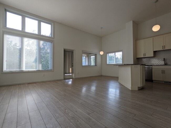 Building Photo - 248 6th Street Northeast