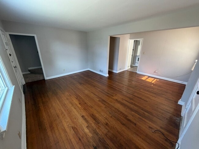 Photo - 7010 Miami Ave
