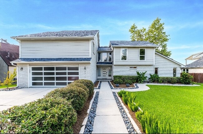 Building Photo - 8311 Amber Cove Dr