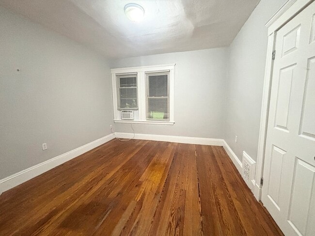 Photo - 18 Perry St Unit 3
