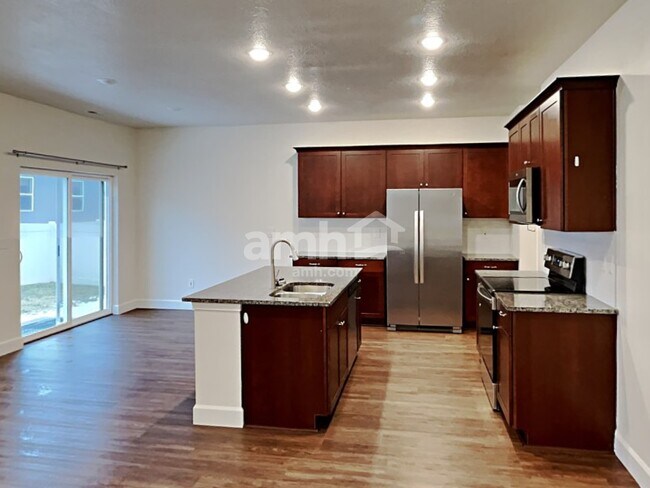 Photo - 2343 Buckskin Way