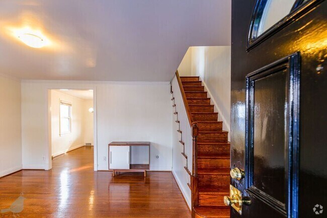 Building Photo - 3937 Ames St NE Rental